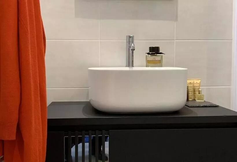 スタンダードルーム, Logis Hotel La Croix Blanche Fontevraud