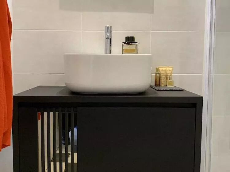 スタンダードルーム, Logis Hotel La Croix Blanche Fontevraud