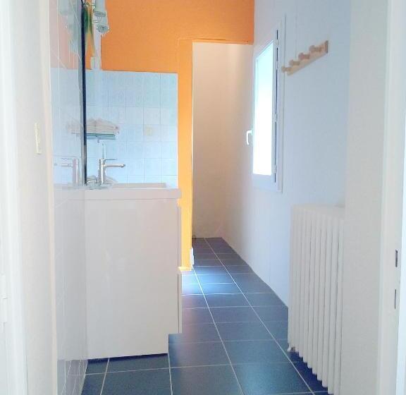 חדר סטנדרט, Hôtel Confort 09 Ou Hc 09