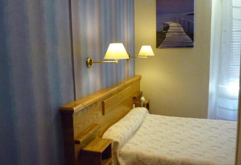 Номер Стандарт, Hôtel Le Lons