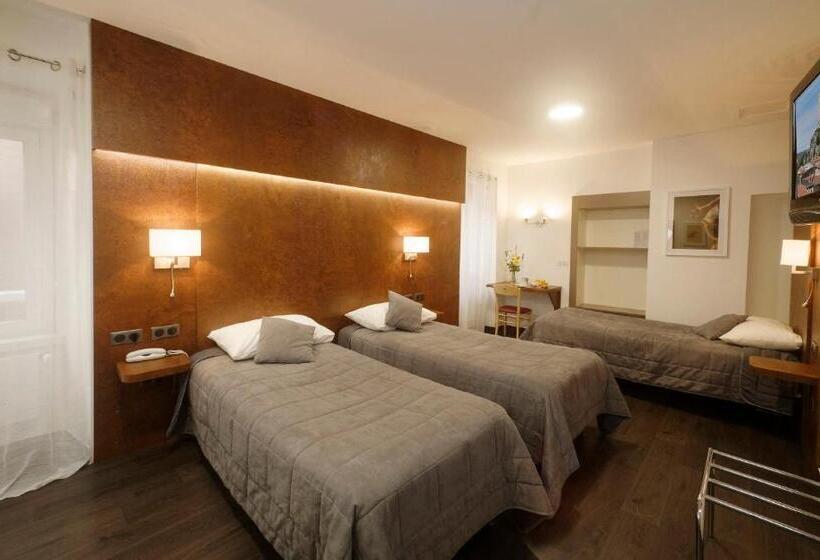 غرفة قياسية ثلاثية, Hôtel Le Lons