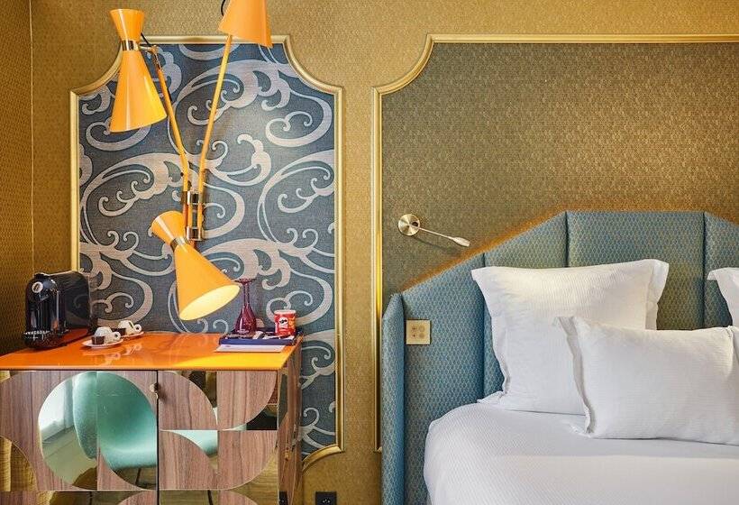 اتاق سوپریور, Idol