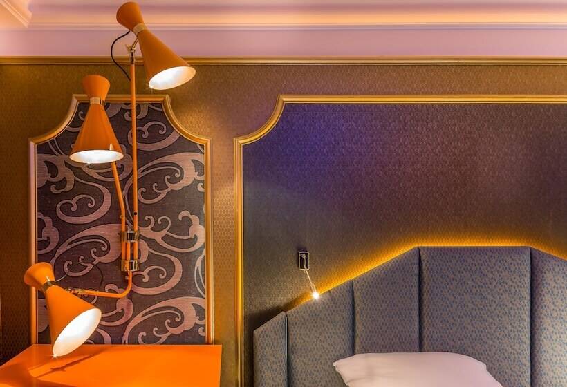 اتاق سوپریور, Idol