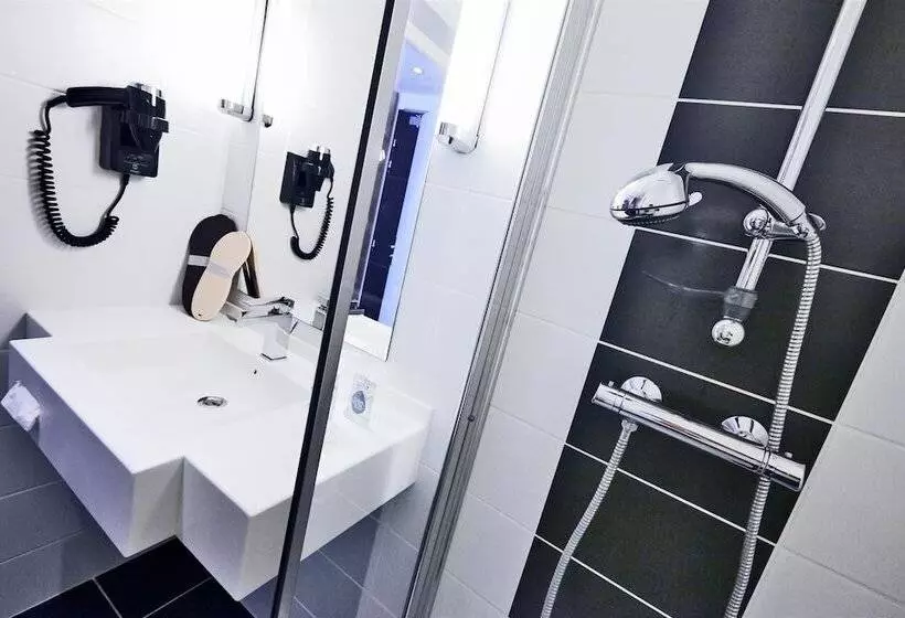 Cameră Superioară, Kyriad Hotel Laval