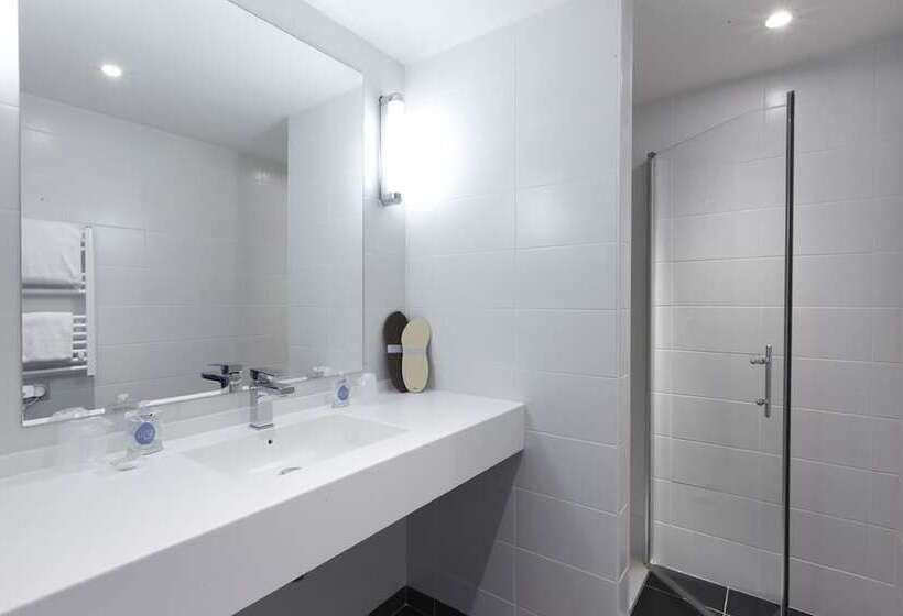 수피리어 룸, Kyriad Hotel Laval