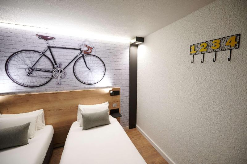 Номер Стандарт, Kyriad Hotel Laval