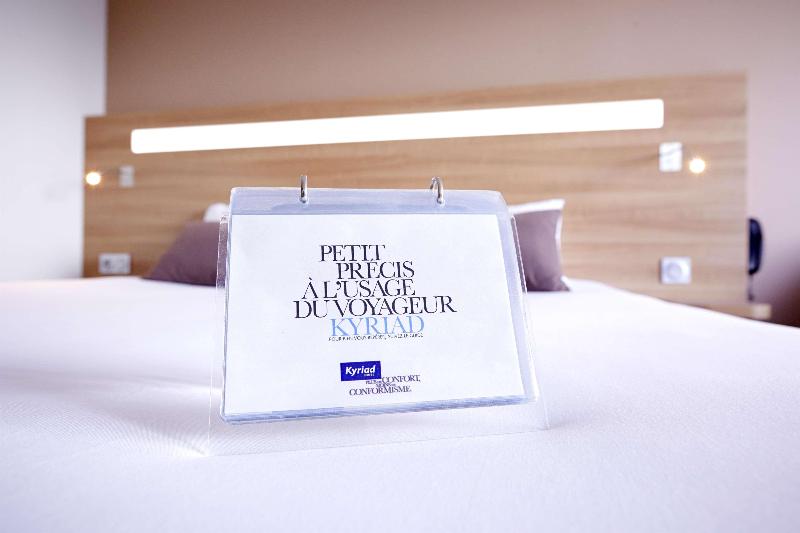 高级大房间, Kyriad Hotel Laval