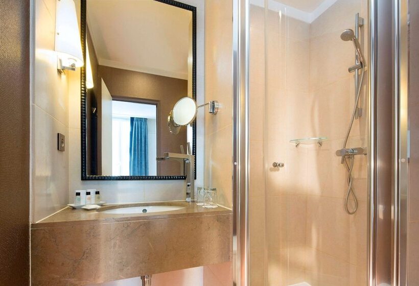 Chambre Club Lit King Size, Hôtel Chaplain Paris Rive Gauche