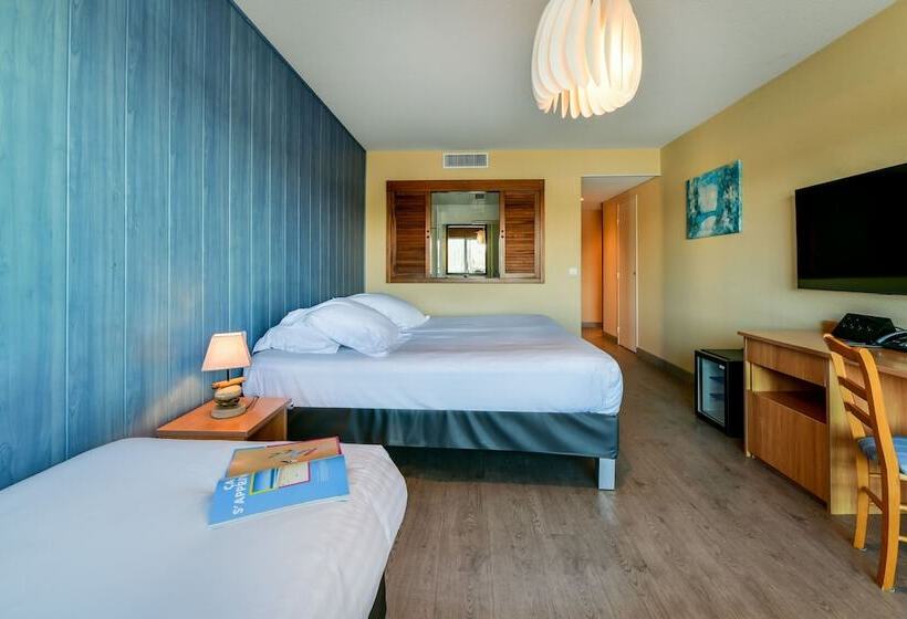 带河湖景观的轻年套房, Le Pavillon Bleu