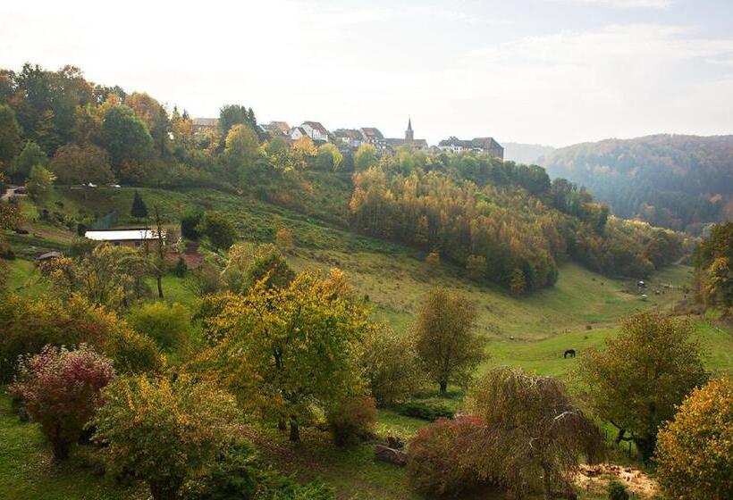 Полулюкс, Restaurant Aux Trois Roses