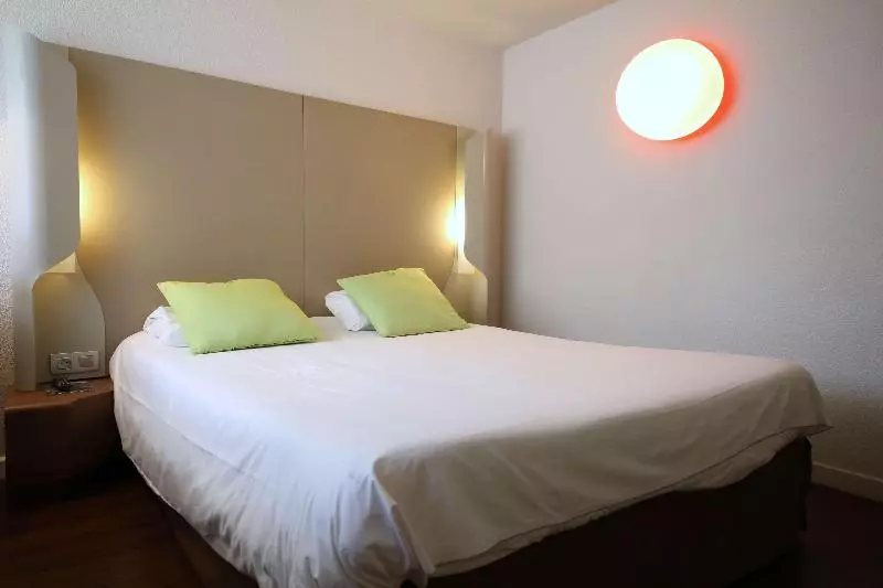 スタンダードルーム, Campanile Aix En Provence Ouest  Jas De Bouffan