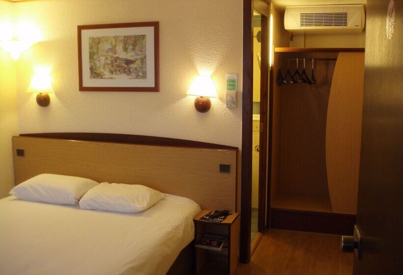 标准间带双人床, Campanile Moulins  Avermes