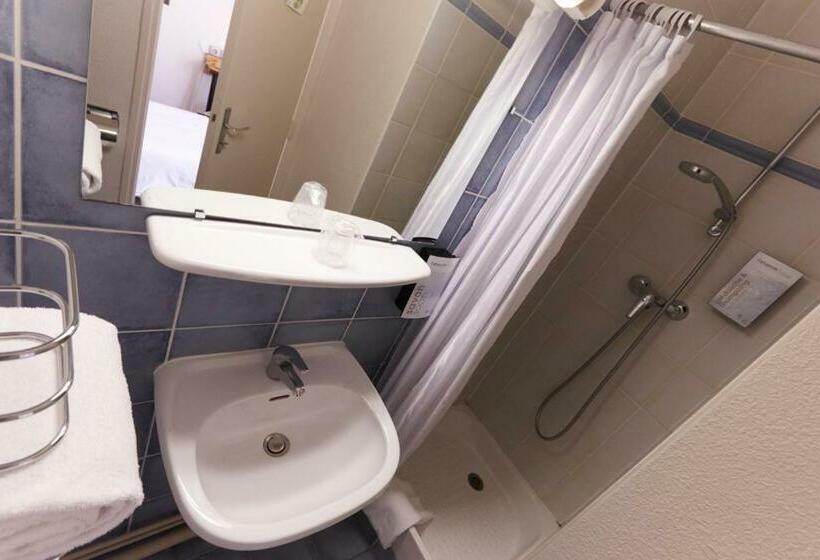 スタンダードシングルルーム, Campanile Paris 15 Tour Eiffel