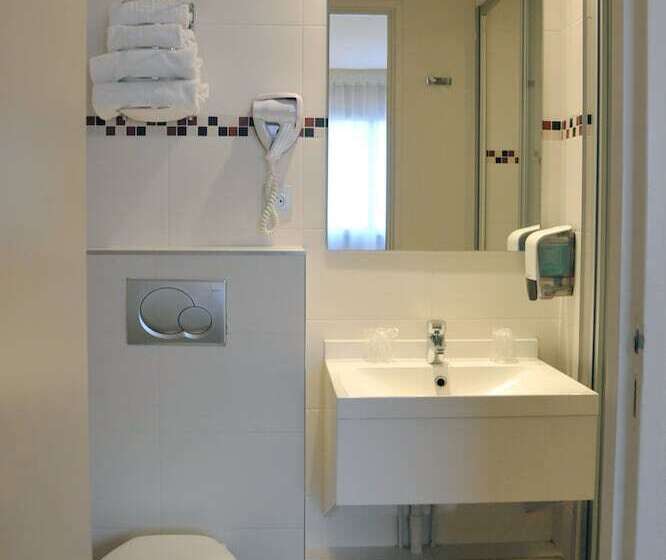 חדר סטנדרט, Des Quatrans