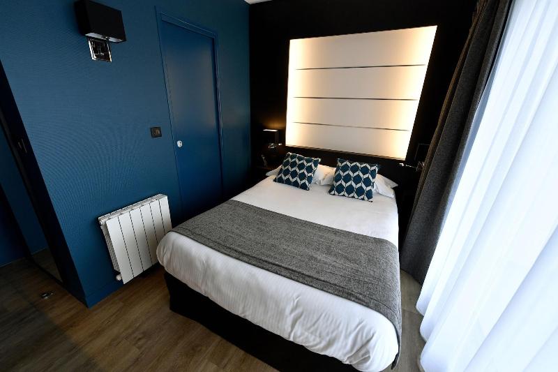 חדר סטנדרט, Des Quatrans