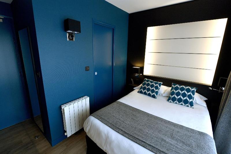 חדר סטנדרט, Des Quatrans