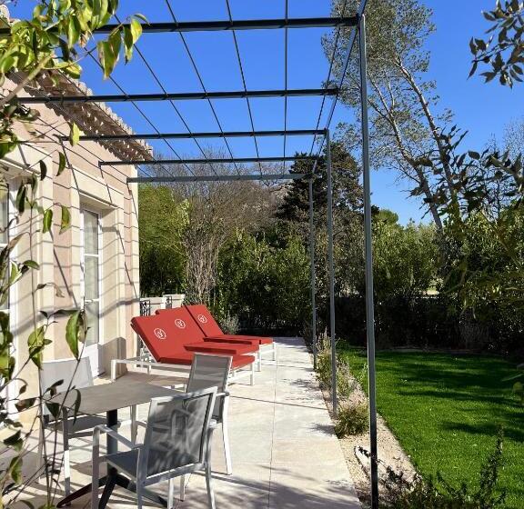 Люкс Престиж, Domaine De Valmouriane