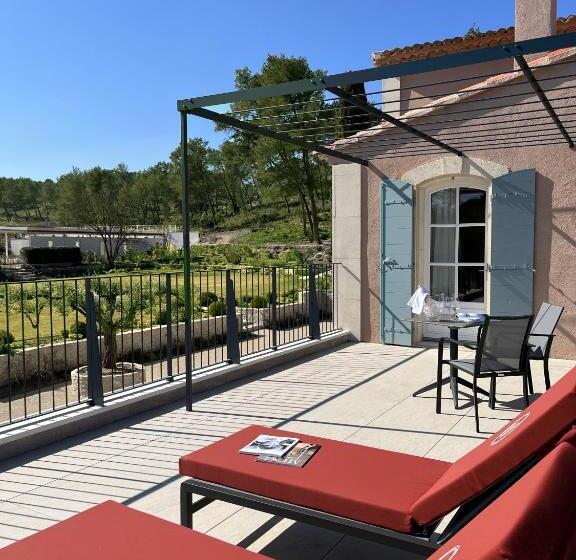 Полулюкс Вид на Сад, Domaine De Valmouriane