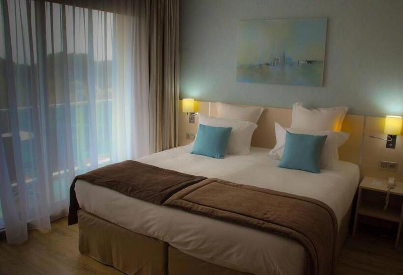 海の見えるコンフォートルーム, Europa