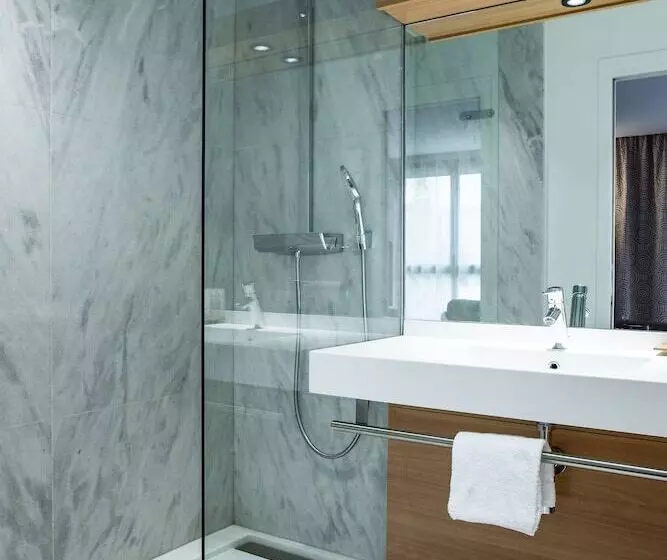 スタンダードルーム, Hôtel Forest Hill Meudon Velizy