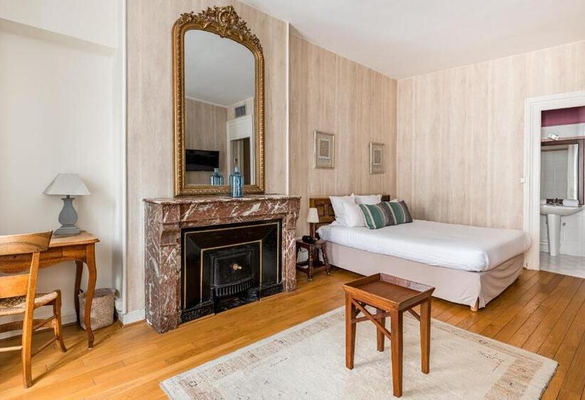 スーペリアールーム, Globe Et Cecil