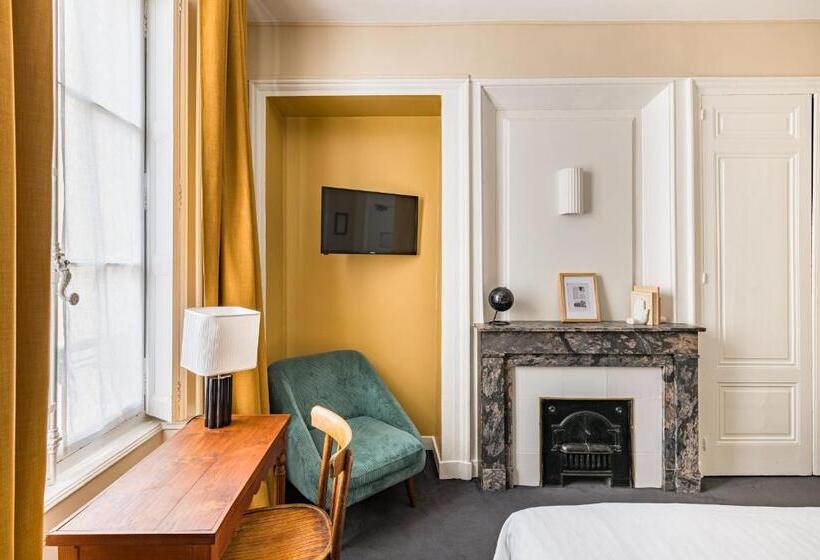 スーペリアールーム, Globe Et Cecil