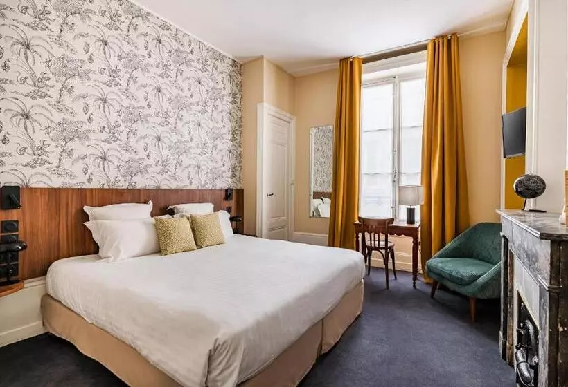 Quarto Superior, Globe Et Cecil