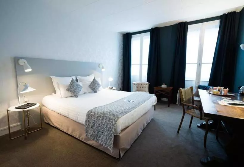 Quarto Deluxe, Globe Et Cecil