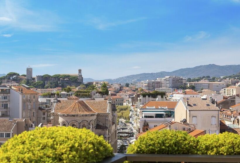 סוויטת ג'וניור נוף לעיר, Hôtel Barrière Le Gray D Albion