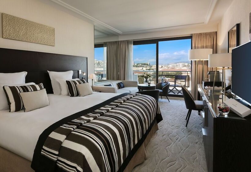 주니어 스위트 도시 전망, Hôtel Barrière Le Gray D Albion