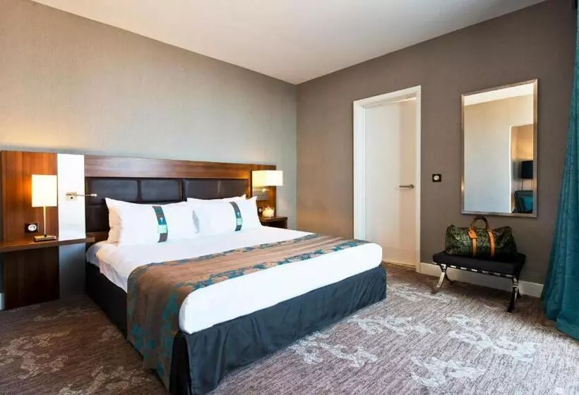 キングサイズベッドのスタンダードルーム, Holiday Inn Nice, An Ihg
