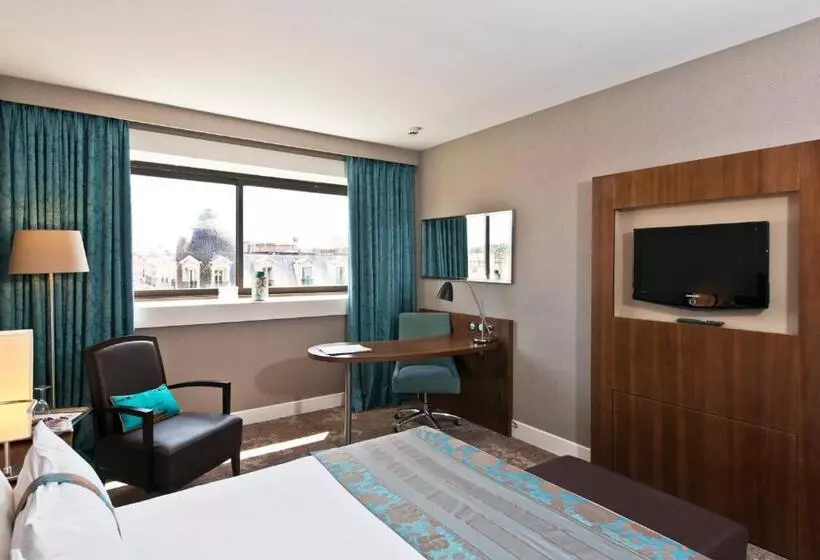 キングサイズベッドのスタンダードルーム, Holiday Inn Nice, An Ihg