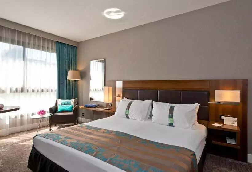 キングサイズベッドのスタンダードルーム, Holiday Inn Nice, An Ihg