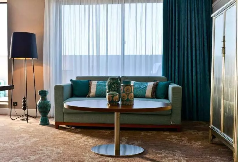 ２ベッドスイートルーム, Holiday Inn Nice, An Ihg