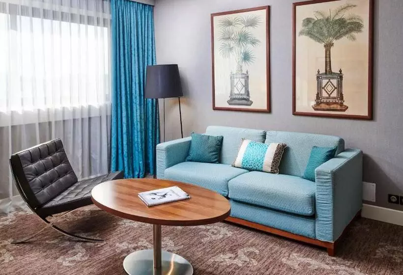 景色の見えるスイートルーム, Holiday Inn Nice, An Ihg