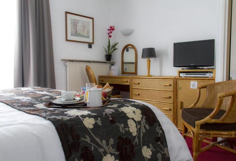 Номер Стандарт, Hôtel D’angleterre Grenoble Hyper Centre