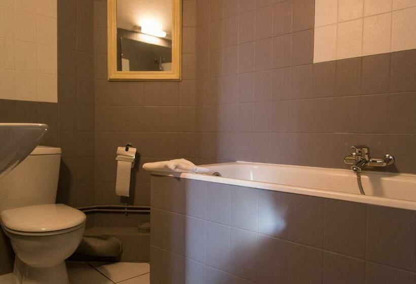 Номер Стандарт, Hôtel De Flandre
