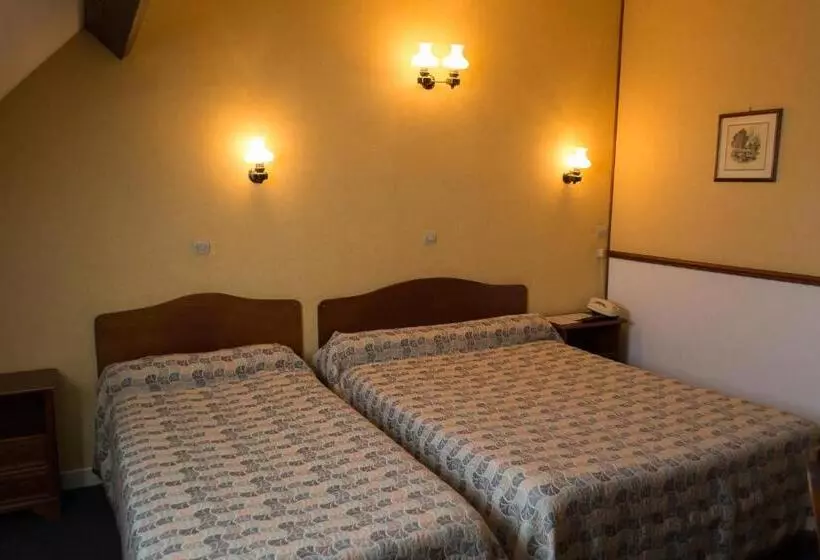 Standard Kolmen Hengen Huone, Hôtel De Flandre