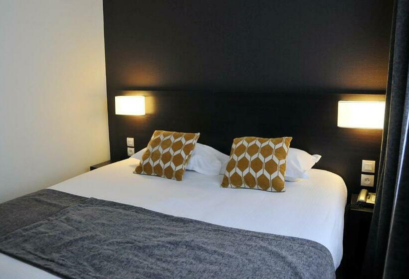 חדר סטנדרט, Des Quatrans