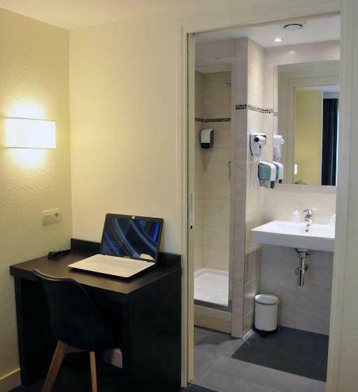 חדר סטנדרט, Des Quatrans