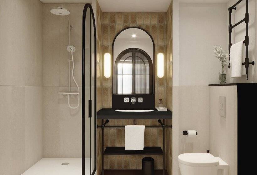 スタンダードルーム, Grand Coeur Latin