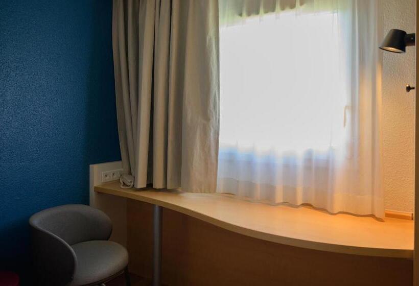 חדר סטנדרט, Ibis Aixenprovence