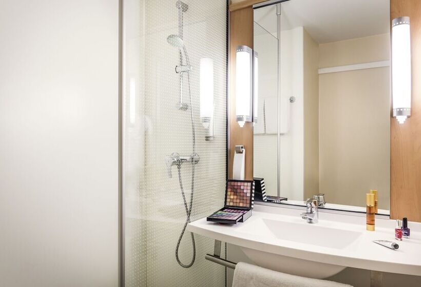 标准间, Ibis Paris Creteil