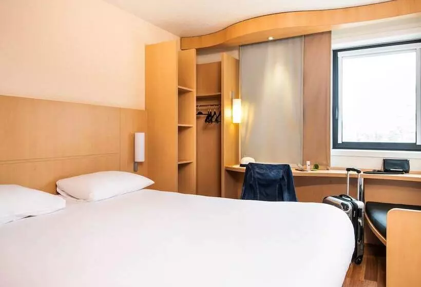 ダブルベッドスタンダードルーム, Ibis Paris Creteil