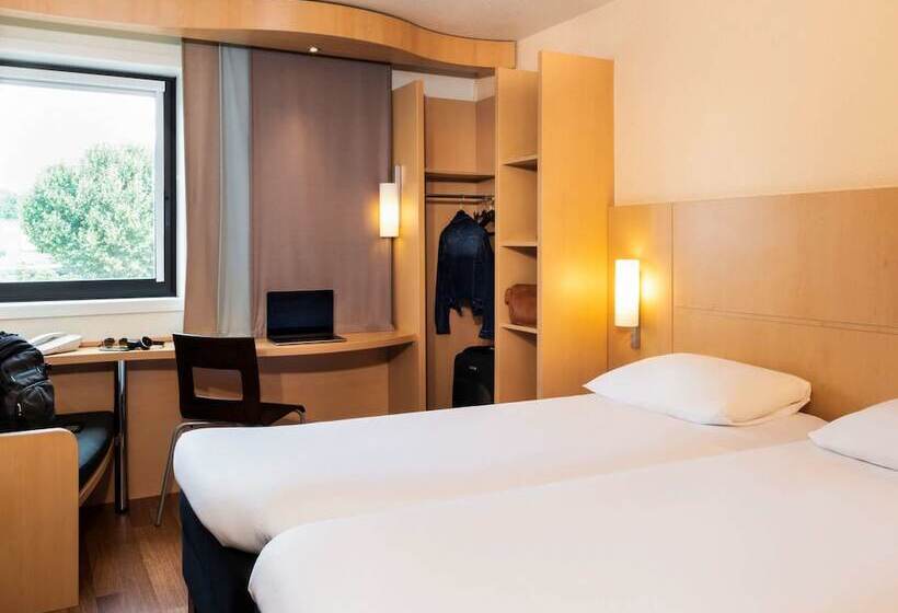 Номер Стандарт, Ibis Paris Creteil