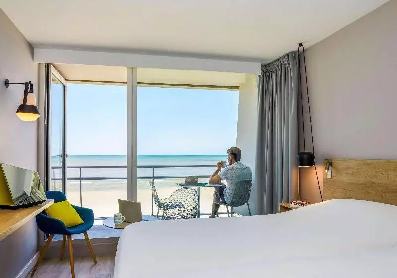 اتاق استاندارد با بالکن و چشم‌انداز دریا, Ibis Thalassa Le Touquet