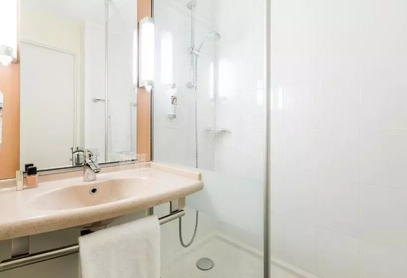 اتاق استاندارد با تخت دوبل, Ibis Rennes Cesson