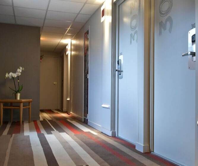 غرفة قياسية, Ibis Saintquentin Basilique