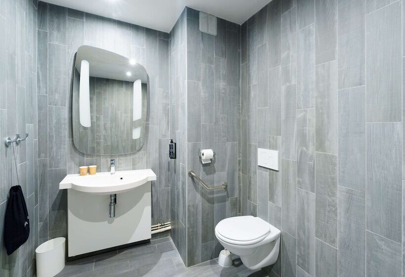 Номер Стандарт, Ibis Saintquentin Basilique