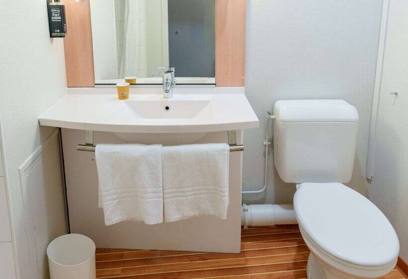 غرفة قياسية, Ibis Saintquentin Basilique